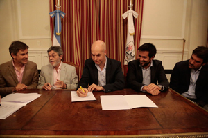 Horacio Rodr�guez Larreta firm� un convenio con la AFIP, la AGIP y la AGC para el intercambio de informaci�n fiscal inclu�dos datos del RPA porte�o.